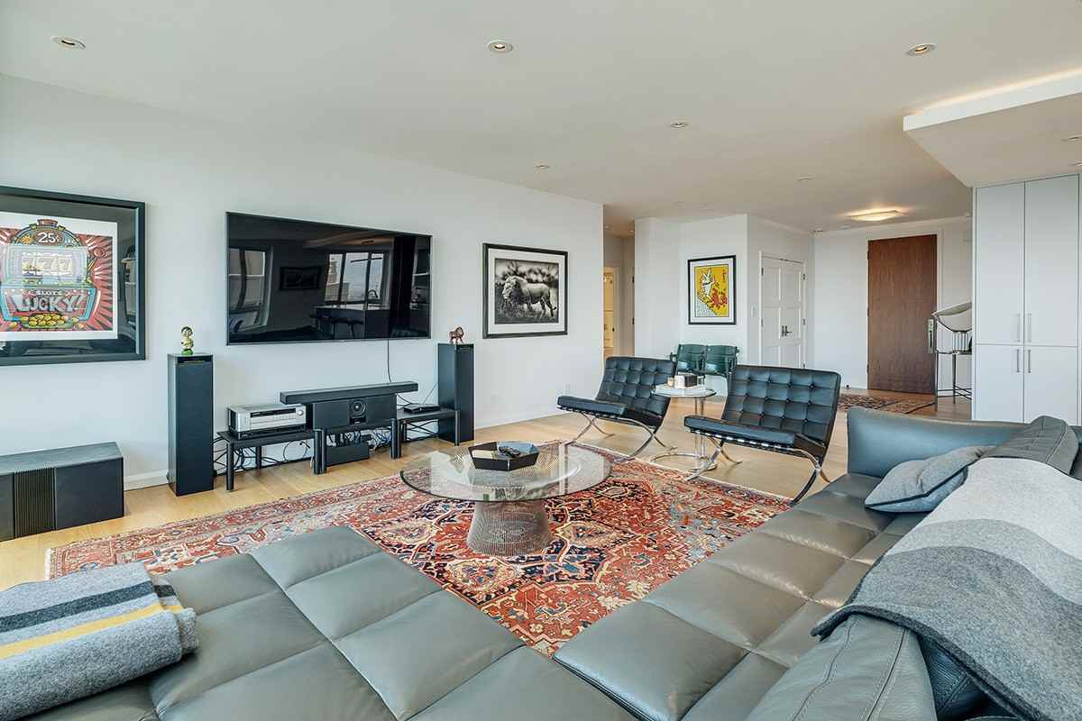 1200 California St #19D - Photo 4 of 37