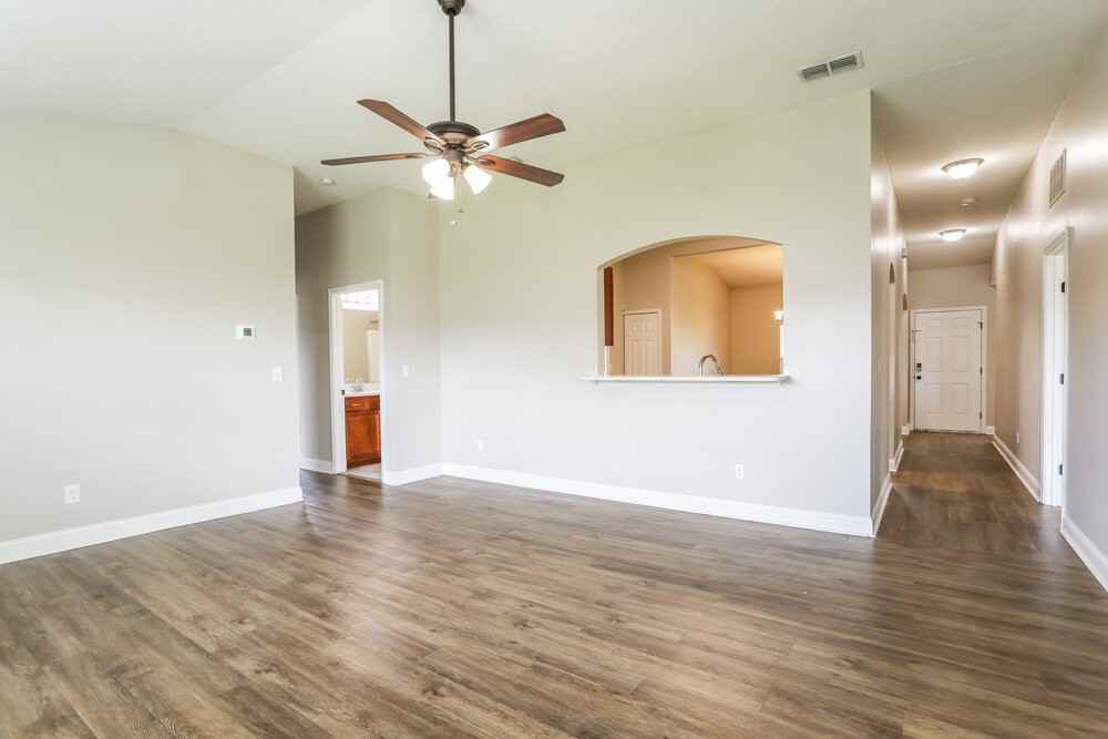 3163 Pine Haven Dr - Photo 5 of 16
