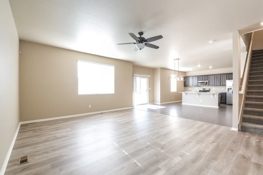 2380 Echo Park Dr - Photo 5 of 18