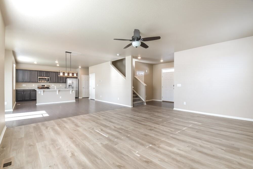 2380 Echo Park Dr - Photo 6 of 18
