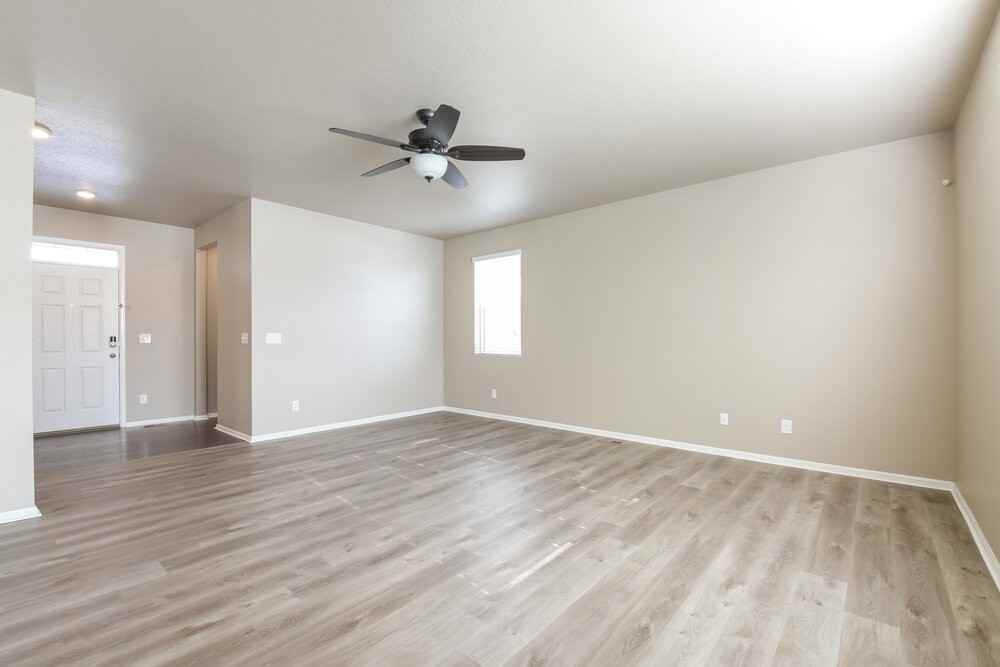 2380 Echo Park Dr - Photo 7 of 18