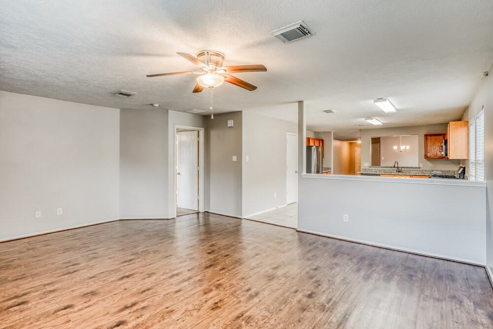 4931 Winding View Ln - Photo 3 of 16