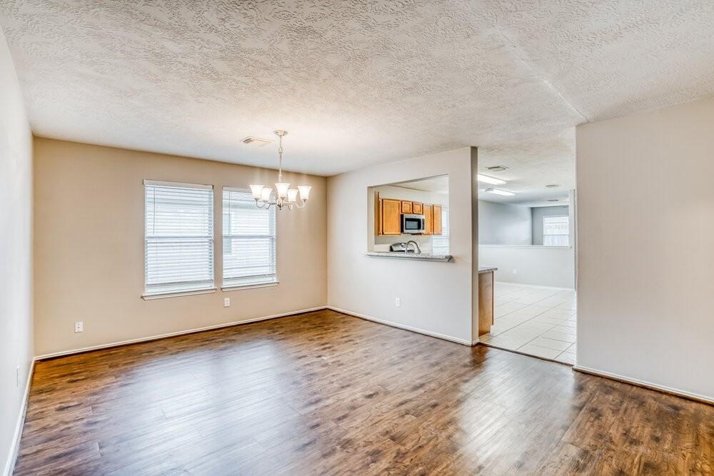 4931 Winding View Ln - Photo 5 of 16