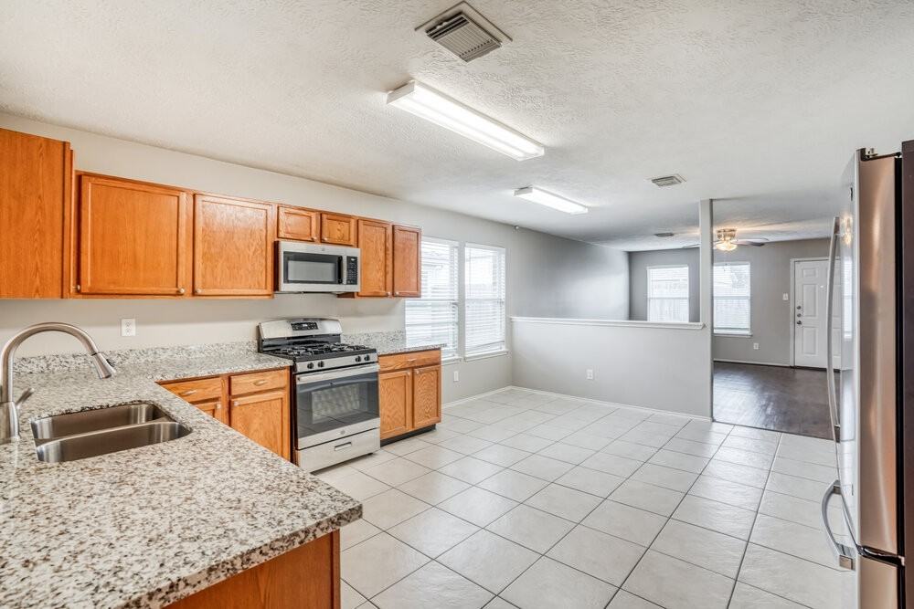 4931 Winding View Ln - Photo 6 of 16