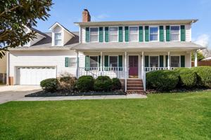 featured image of 2515 Haybrook Ln
