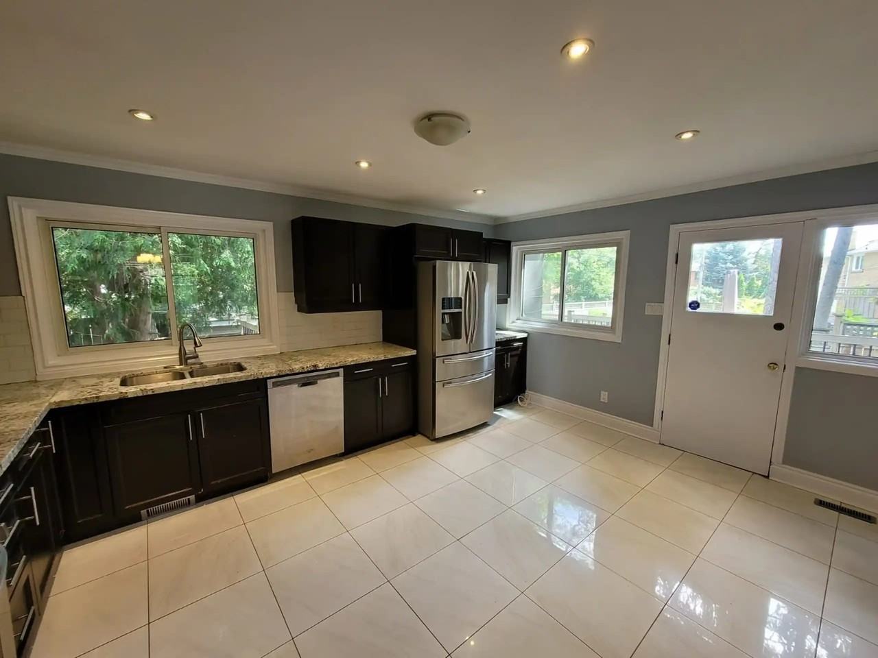 95 Overland Drive - Photo 6 of 29