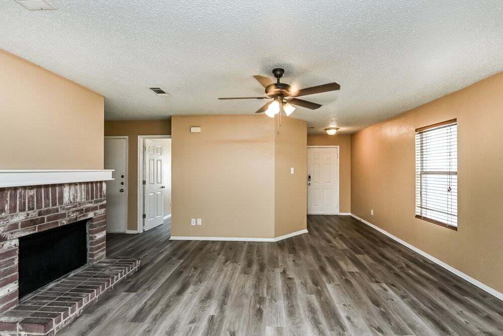 5213 Bedfordshire Dr - Photo 3 of 16