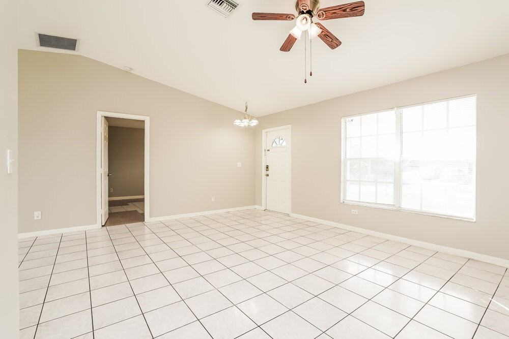 3214 6th St W - Photo 4 of 16