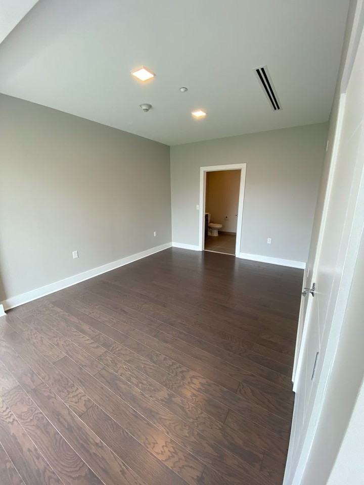88 on Elm - Photo 5 of 37