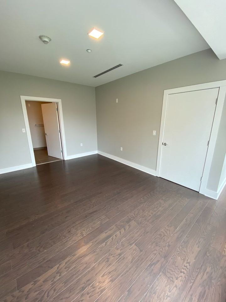 88 on Elm - Photo 6 of 37