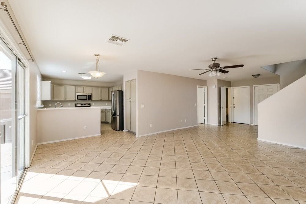 225 N 223rd Ave - Photo 5 of 17