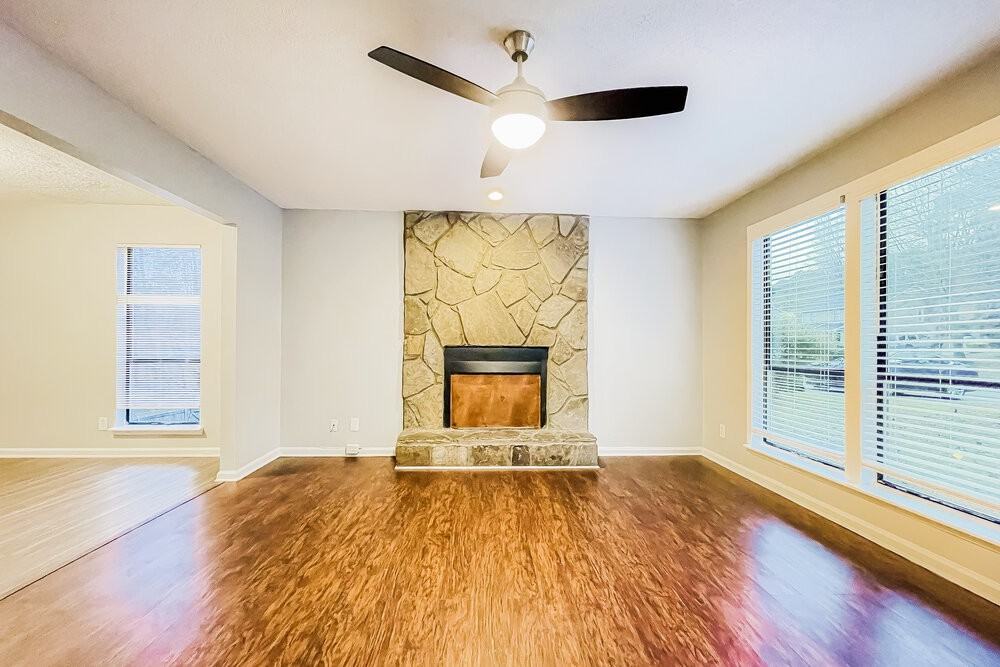3895 Springleaf Ct - Photo 4 of 25
