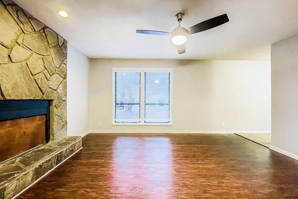 3895 Springleaf Ct - Photo 5 of 25