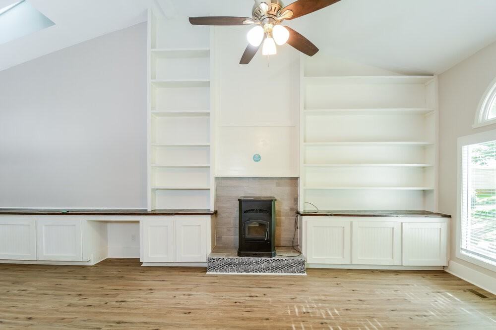 310 Berwick Ct - Photo 5 of 17
