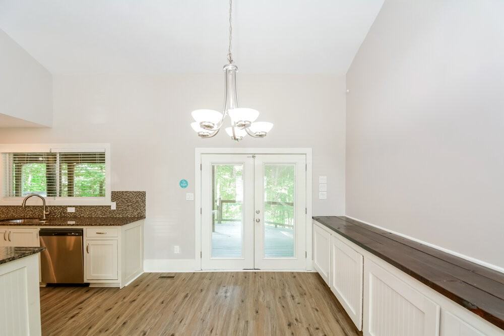 310 Berwick Ct - Photo 6 of 17