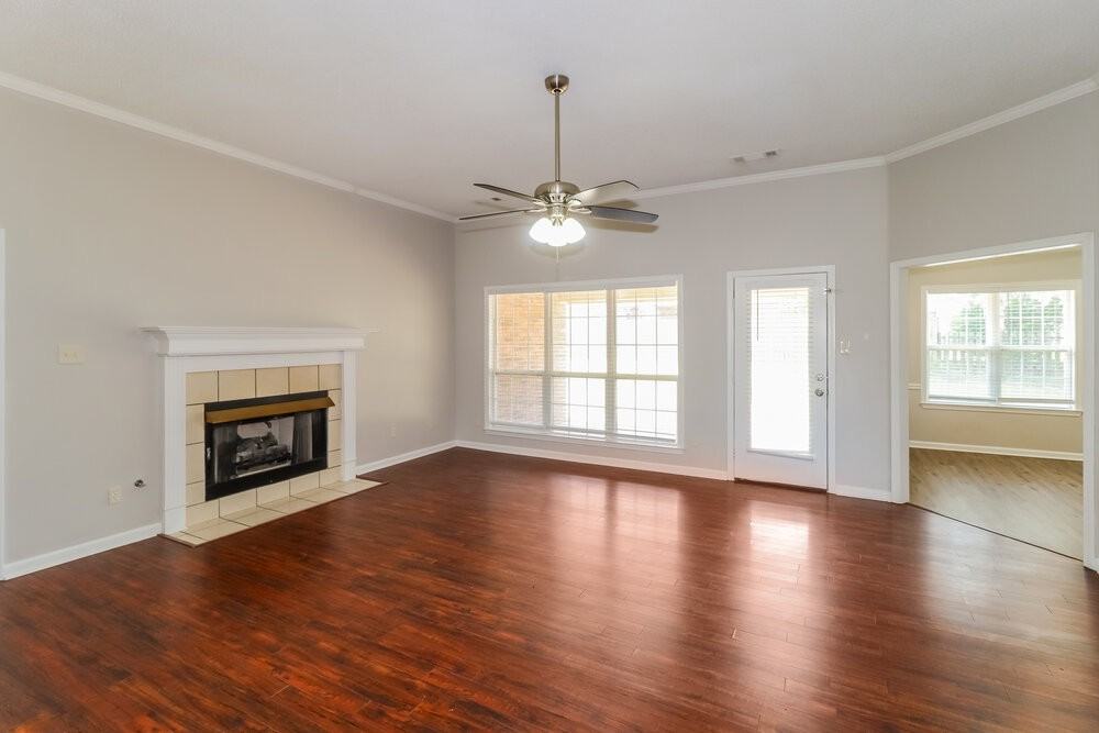 288 Mayhurst Ln - Photo 5 of 17
