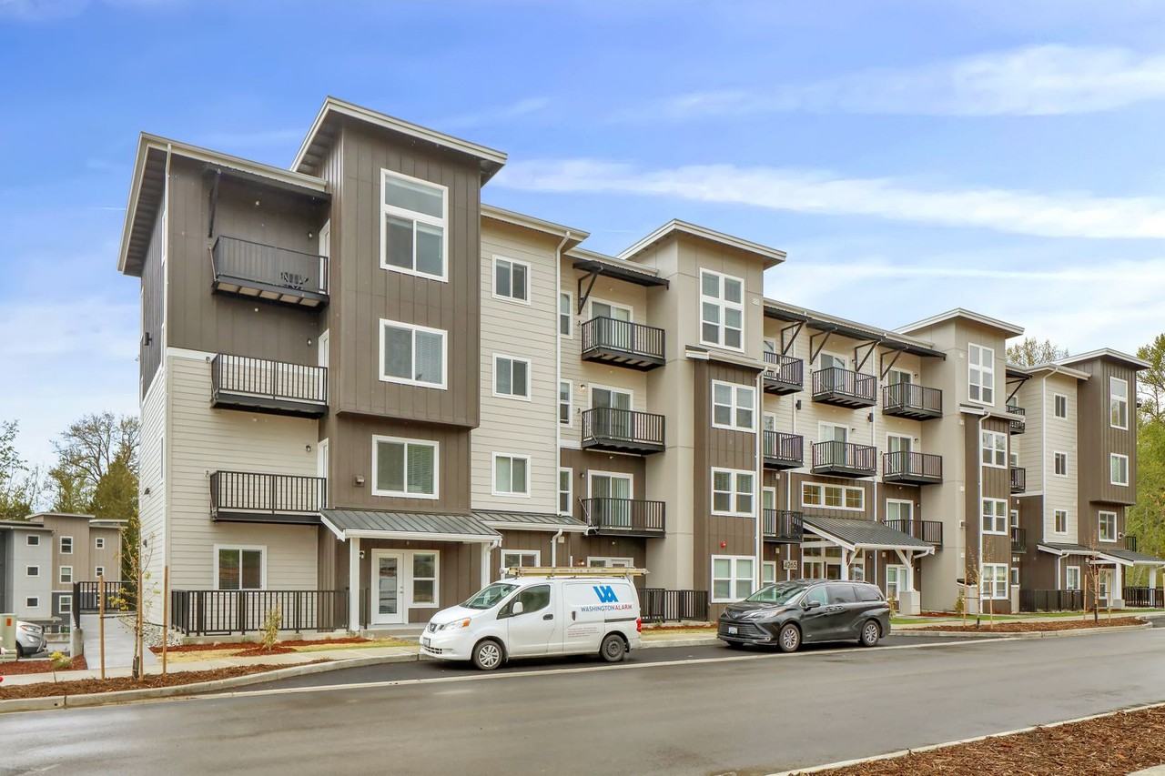 Kingsway Apartments - Photo 4 of 50