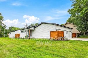 featured image of 3481 W Moark St