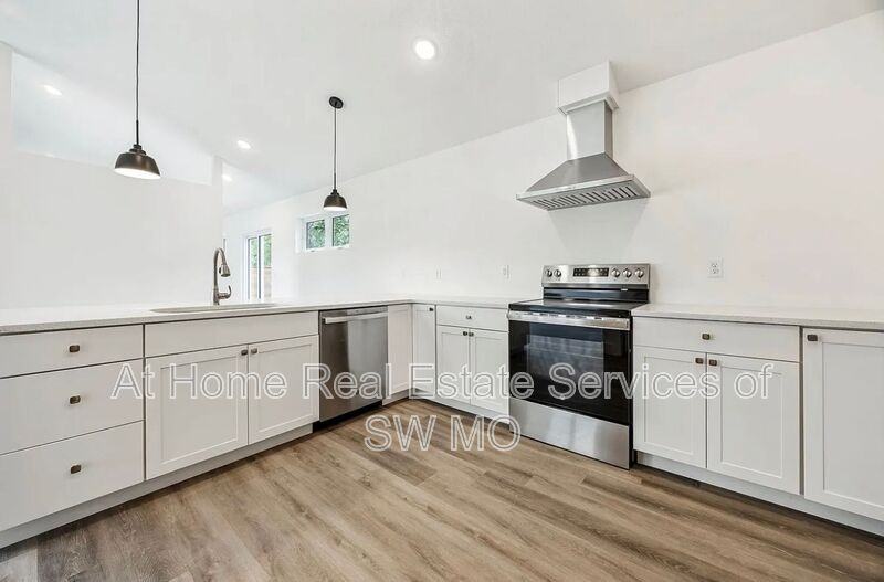 3481 W Moark St - Photo 3 of 14