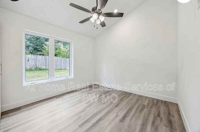 3481 W Moark St - Photo 6 of 14