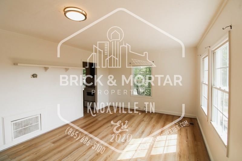 2417 Fillmore Ave - Photo 5 of 20