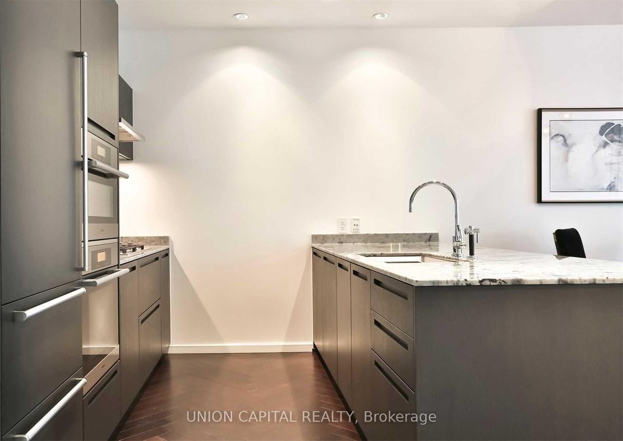 180 University Avenue #5805 - Photo 5 of 29