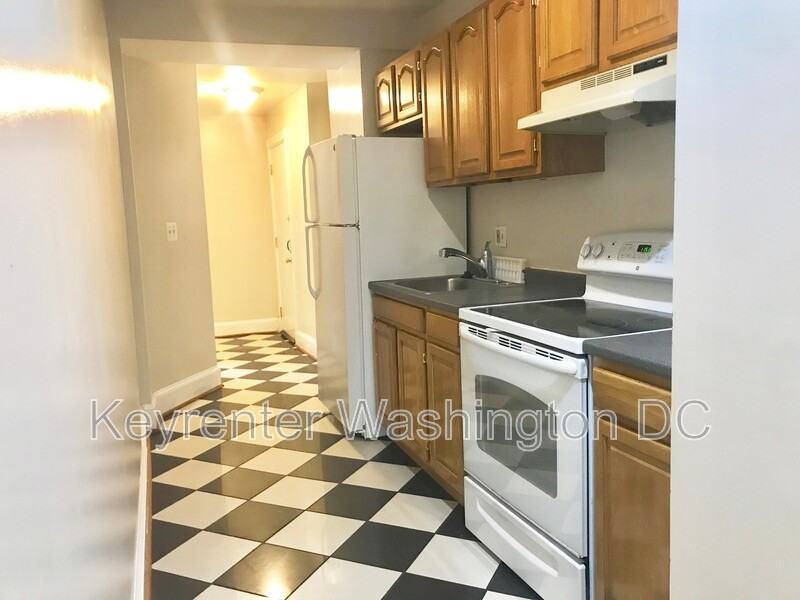 1700 W Virginia Ave Ne - Photo 3 of 27