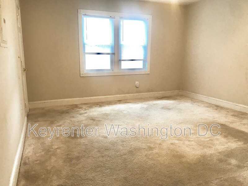 1700 W Virginia Ave Ne - Photo 7 of 27