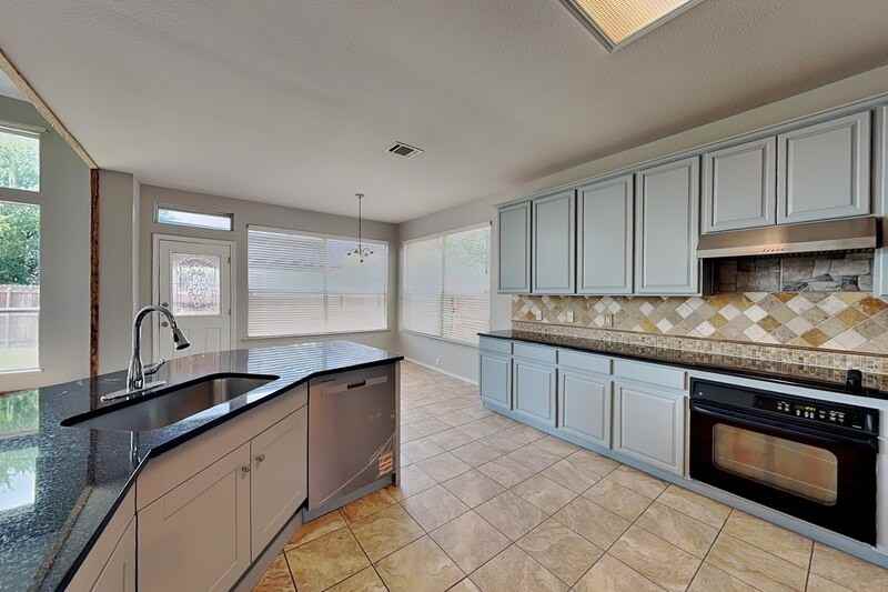 2815 Saint Maria Dr - Photo 4 of 19
