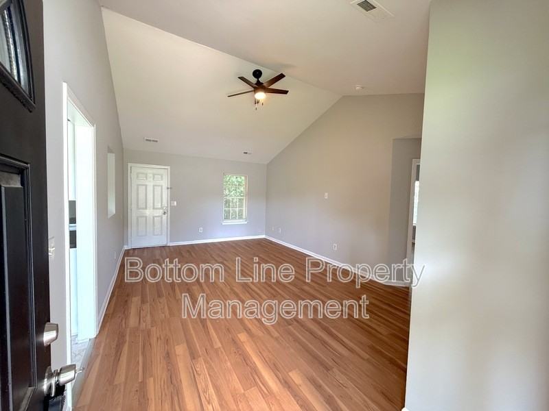 5503 Windy Valley Dr - Photo 2 of 16