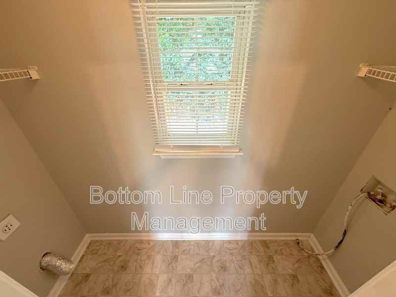 5503 Windy Valley Dr - Photo 6 of 16