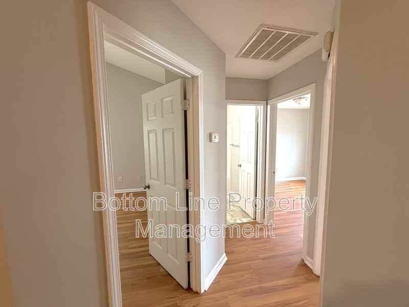 5503 Windy Valley Dr - Photo 7 of 16
