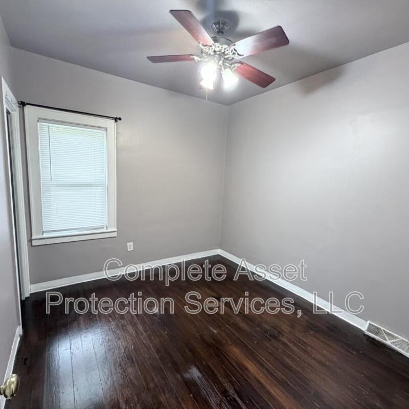 3716 Delaware St - Photo 6 of 14