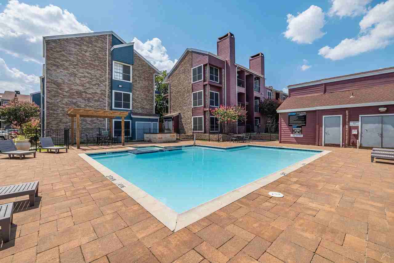 Prime at Lake Highlands - Photo 2 of 30