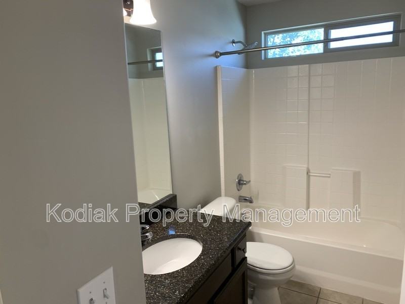 312 Greenwich Dr - Photo 3 of 50