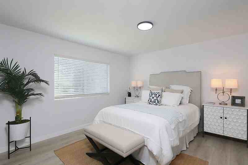 655 Ivy St #2 - Photo 5 of 7