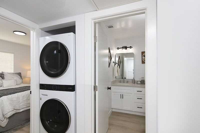 655 Ivy St #2 - Photo 7 of 7