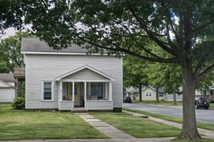 featured image of 324 1/2 5th Ave