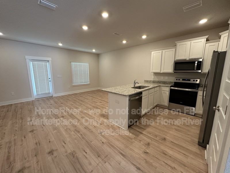 1507 Iroquois Ct - Photo 2 of 18