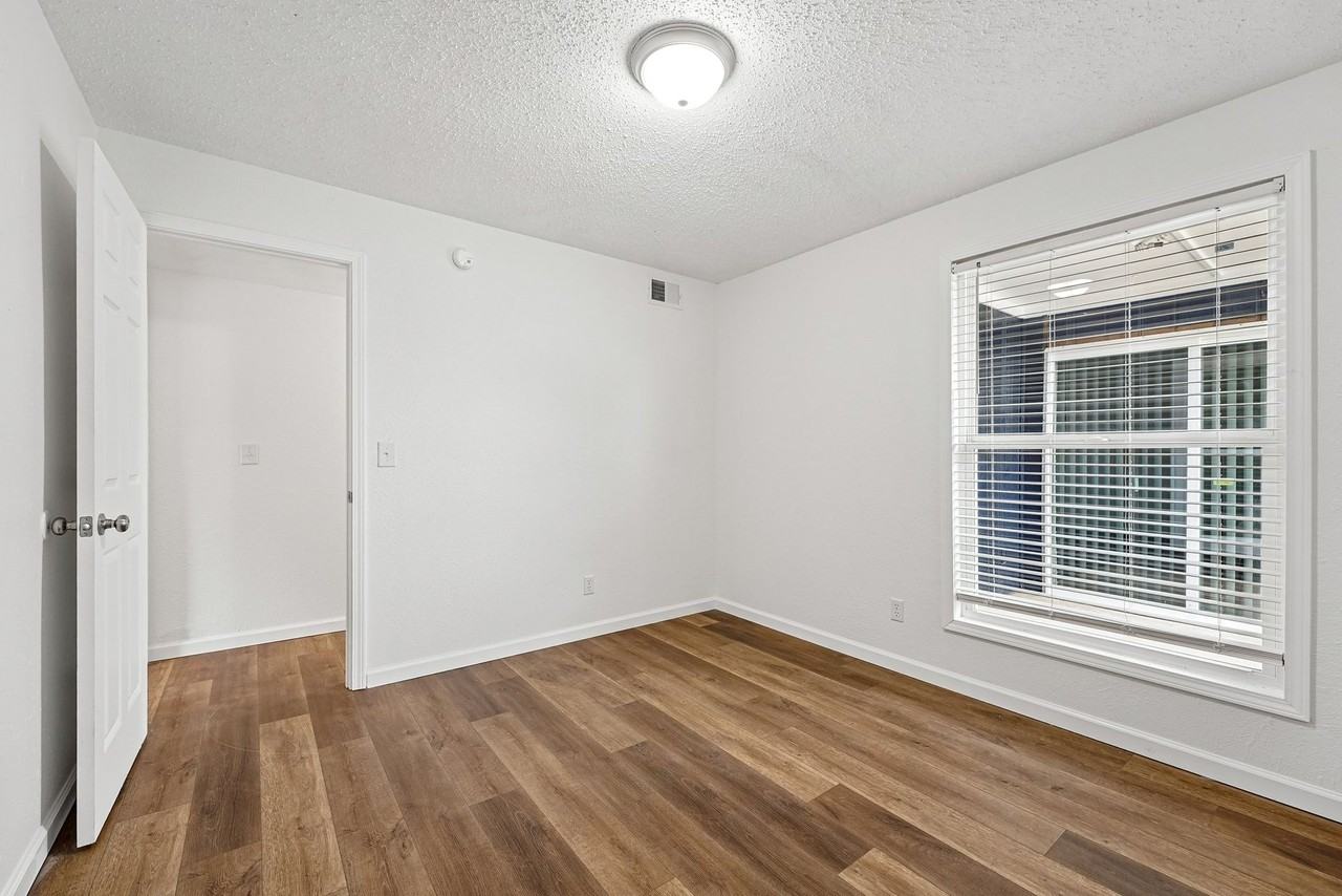 1900 Parkside Apartments - Photo 3 of 50