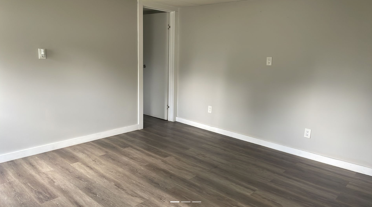 7017 Silver Lake Dr - Photo 6 of 8