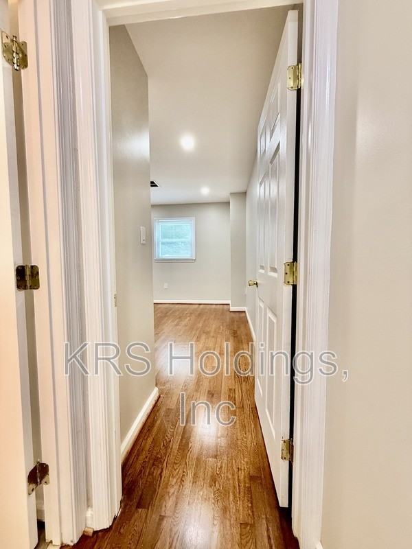 3931 Forestdale Ave - Photo 6 of 34