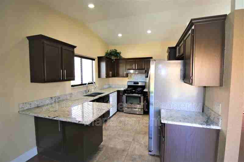 82360 Priscilla Ct - Photo 2 of 13