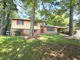 8834 Homewood Dr - Photo 1 of 1