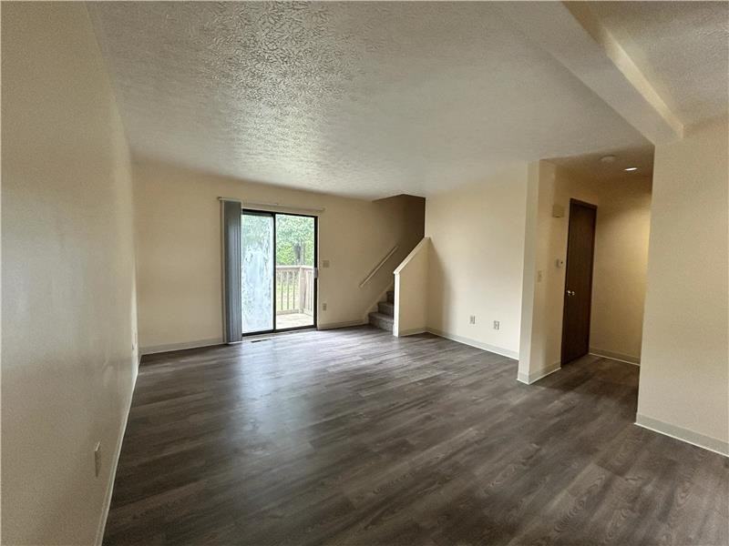 133 Orchard Dr #A - Photo 3 of 7