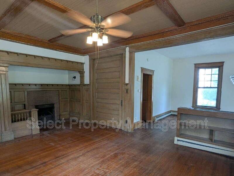 1025 Crescent Ave - Photo 6 of 26