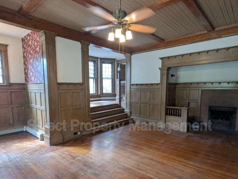 1025 Crescent Ave - Photo 7 of 26