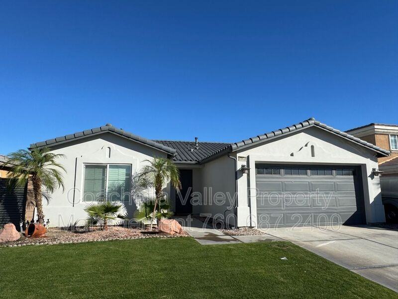 83438 Todos Santos Ave - Photo 3 of 36