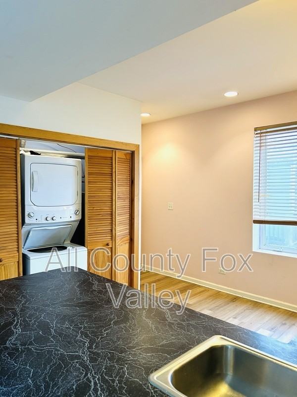 7302 N Wolcott Ave #3N - Photo 3 of 12