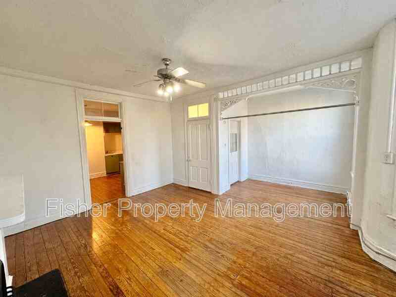 1921 Floyd Ave #2 - Photo 5 of 10